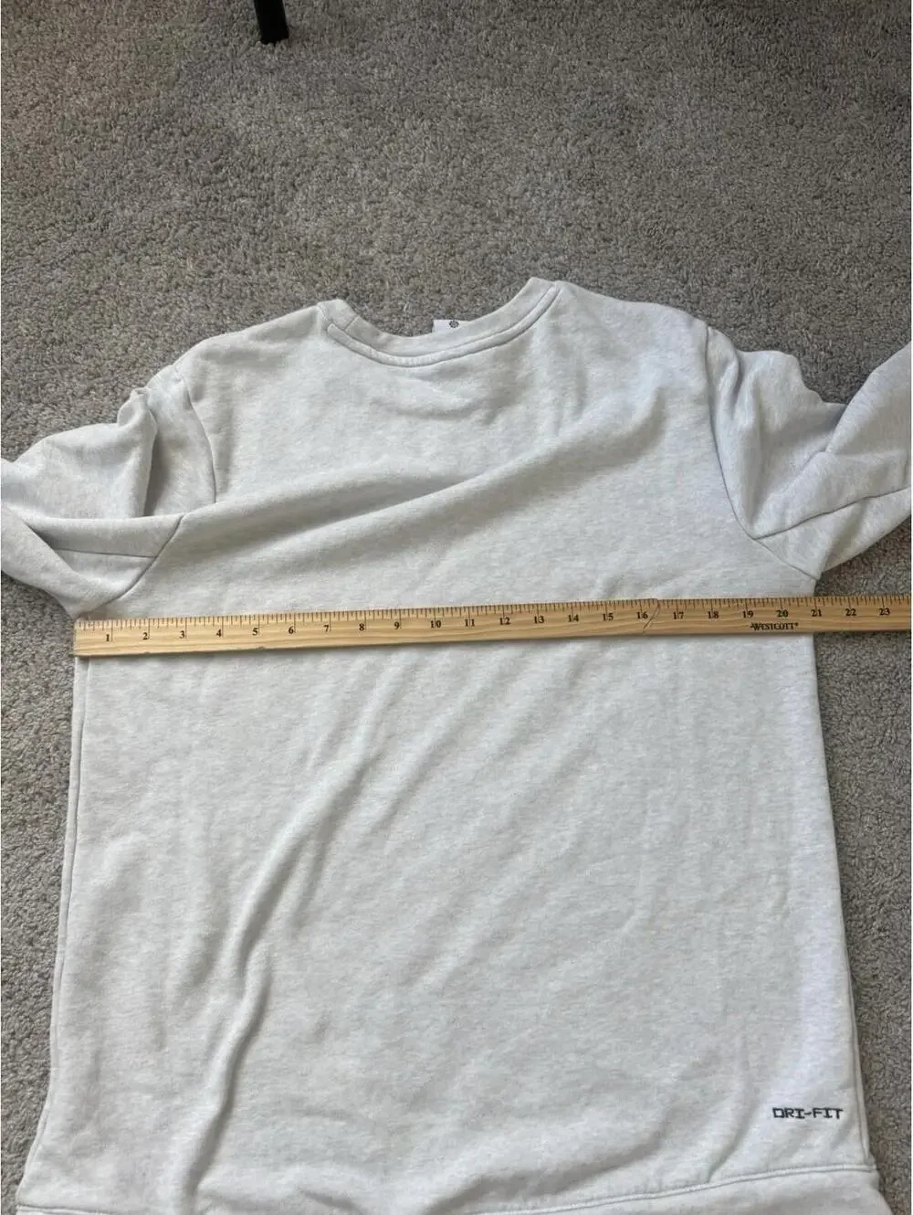 Nike Men’s Sz M Dri-FIT Track Club Long Sleeve Crew Sweatshirt Heathered‎ Gray